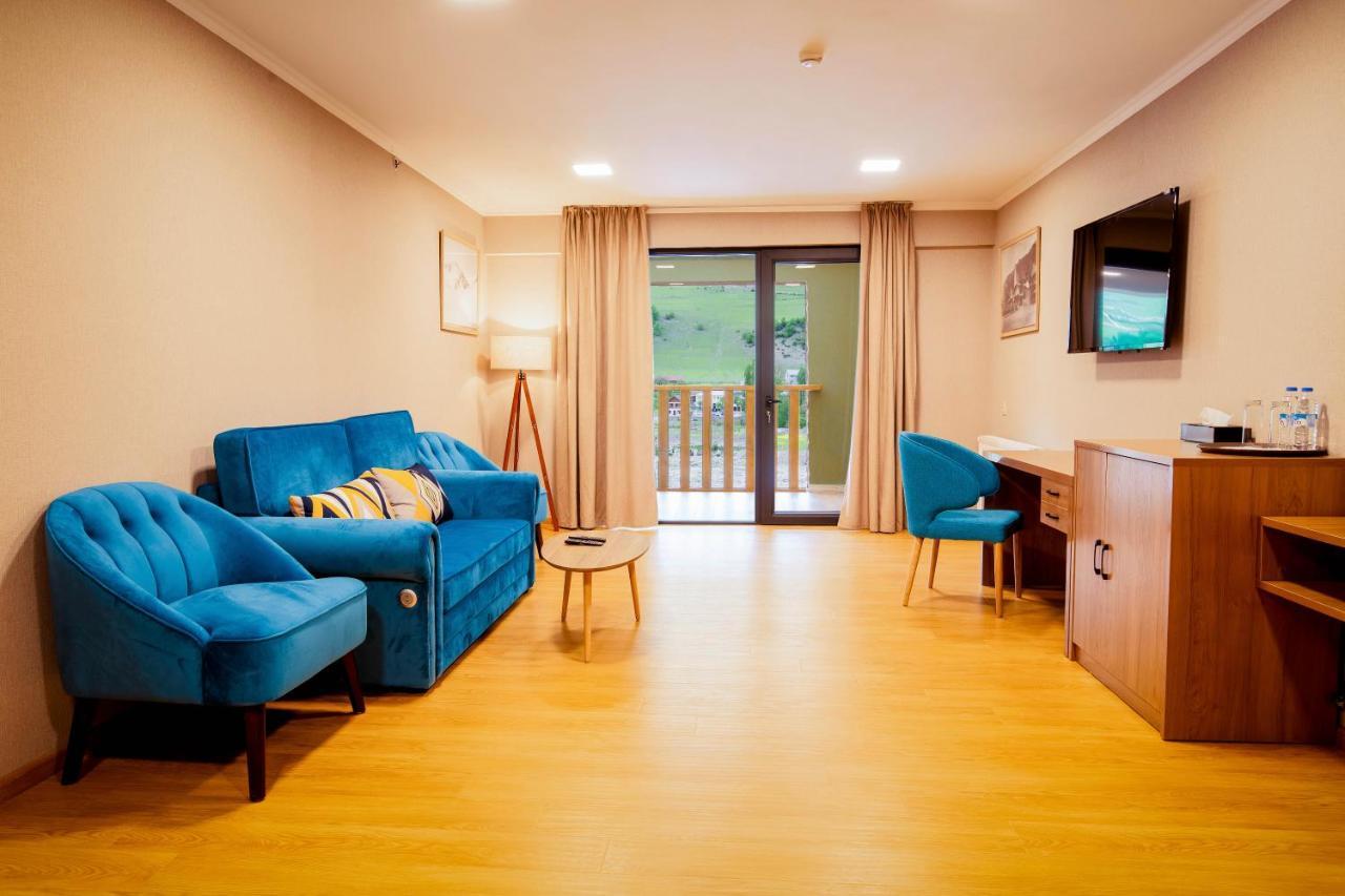 Gistola Hotel Mestia Kültér fotó