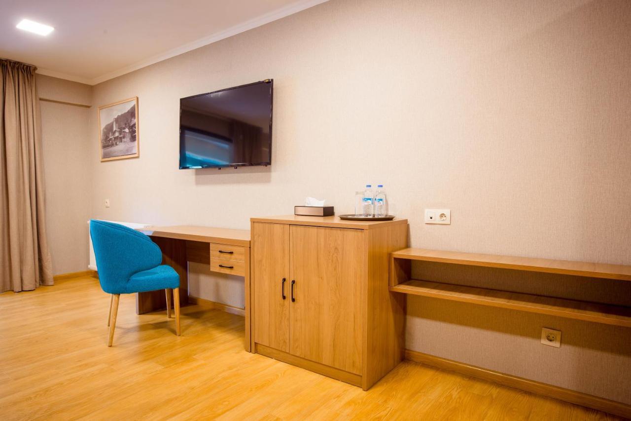 Gistola Hotel Mestia Kültér fotó