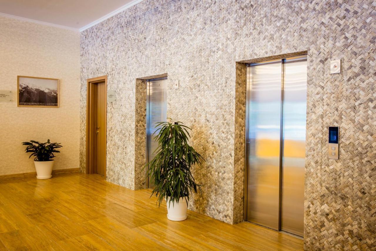 Gistola Hotel Mestia Kültér fotó